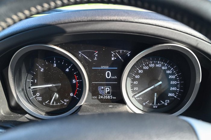 2014 Toyota Landcruiser VX