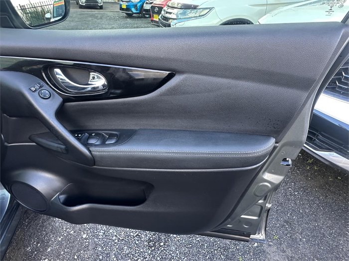2016 NISSAN QASHQAI Ti
