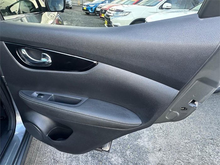 2016 NISSAN QASHQAI Ti