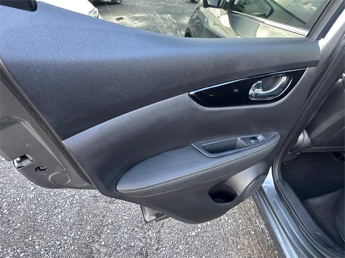 2016 NISSAN QASHQAI Ti