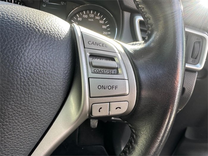 2016 NISSAN QASHQAI Ti
