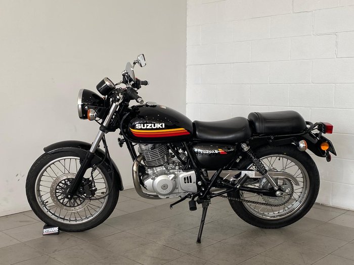 2018 Suzuki TU250X TU Black
