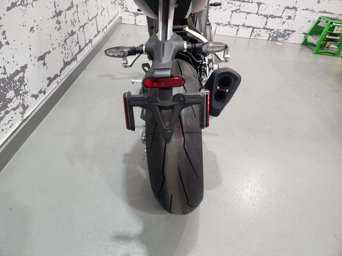 2025 Triumph Speed Triple RS 1200 Speed Triple Grey
