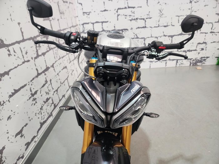 2025 Triumph Speed Triple RS 1200 Speed Triple Grey