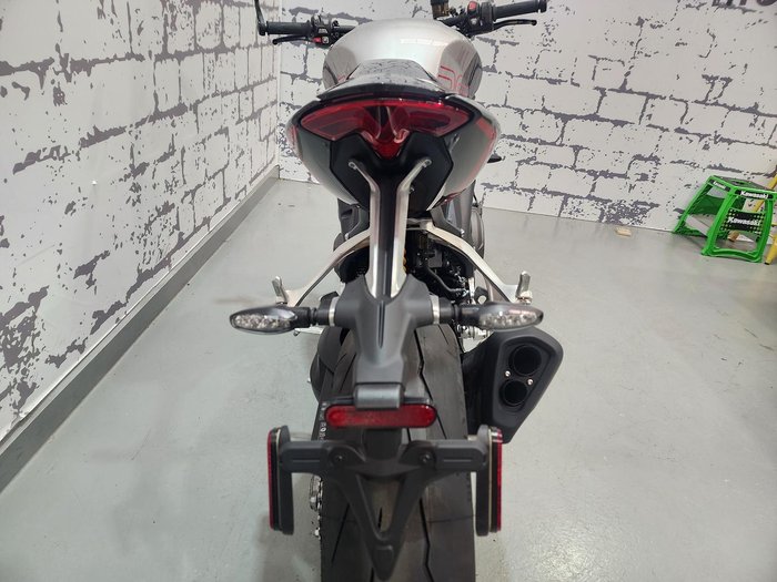 2025 Triumph Speed Triple RS 1200 Speed Triple Grey