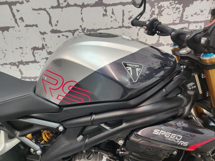 2025 Triumph Speed Triple RS 1200 Speed Triple Grey