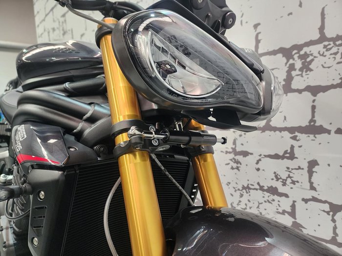 2025 Triumph Speed Triple RS 1200 Speed Triple Grey