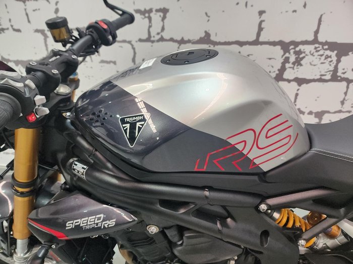 2025 Triumph Speed Triple RS 1200 Speed Triple Grey