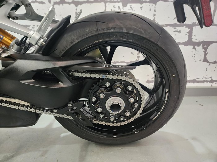 2025 Triumph Speed Triple RS 1200 Speed Triple Grey