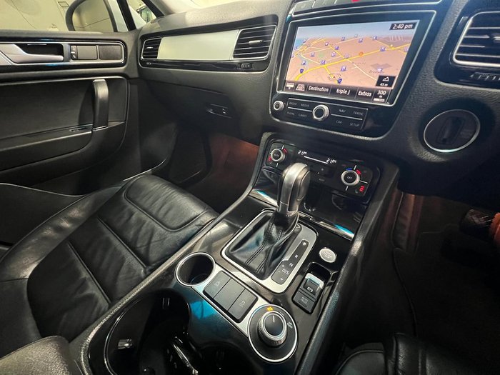 2016 Volkswagen Touareg 150TDI Element 7P MY16 Four Wheel Drive Pure White