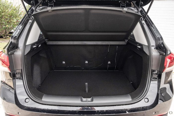 2025 MG ZS Essence Hybrid+