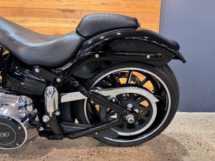 2013 Harley-davidson FXSB SOFTAIL BREAKOUT Black