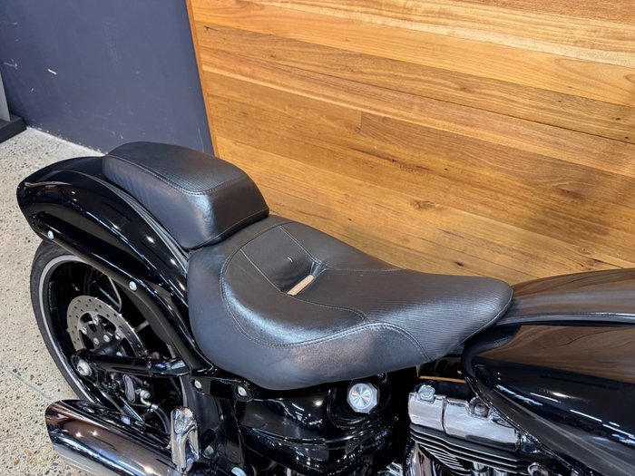 2013 Harley-davidson FXSB SOFTAIL BREAKOUT Black