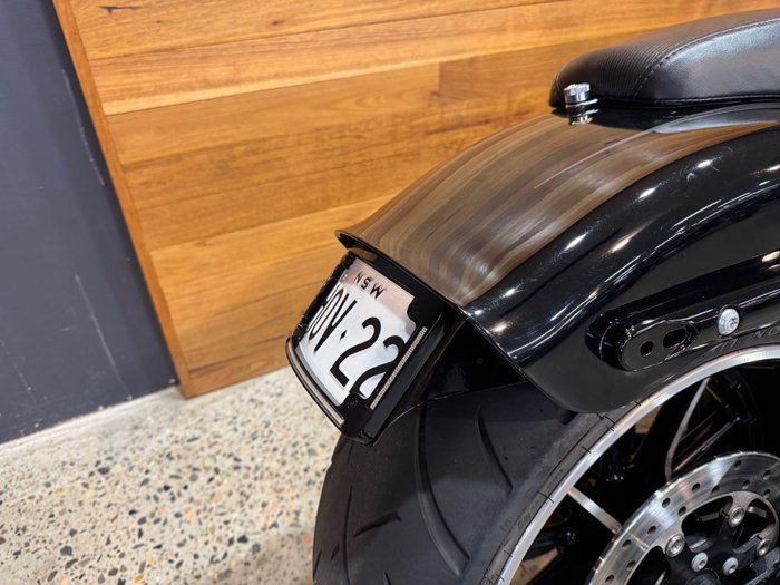 2013 Harley-davidson FXSB SOFTAIL BREAKOUT Black