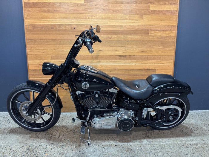 2013 Harley-davidson FXSB SOFTAIL BREAKOUT Black