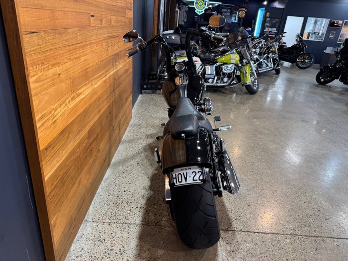 2013 Harley-davidson FXSB SOFTAIL BREAKOUT Black