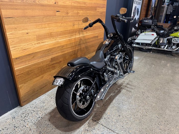 2013 Harley-davidson FXSB SOFTAIL BREAKOUT Black