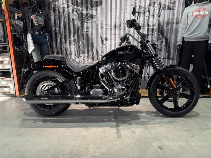 2025 Harley-davidson FXBB STREET BOB (117) Vivid Black