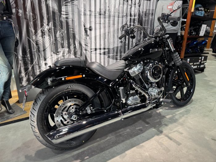2025 Harley-davidson FXBB STREET BOB (117) Vivid Black