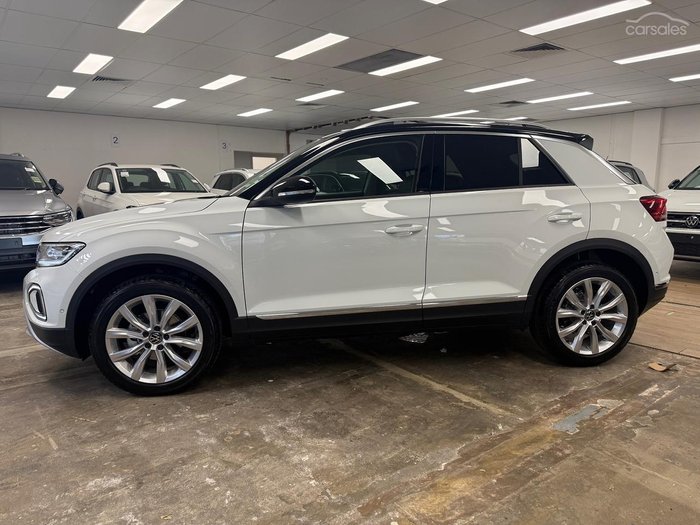 2025 Volkswagen T-Roc 110TSI Style