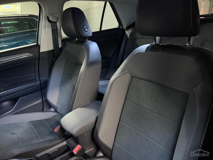 2025 Volkswagen T-Roc 110TSI Style