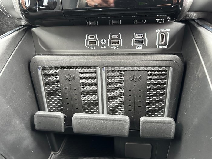 2024 RAM 1500 Laramie Sport Hurricane SO RamBox DT MY25 4X4 Dual Range Diamond Black