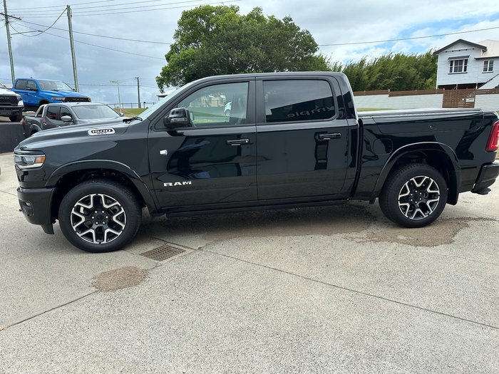 2024 RAM 1500 Laramie Sport Hurricane SO RamBox DT MY25 4X4 Dual Range Diamond Black