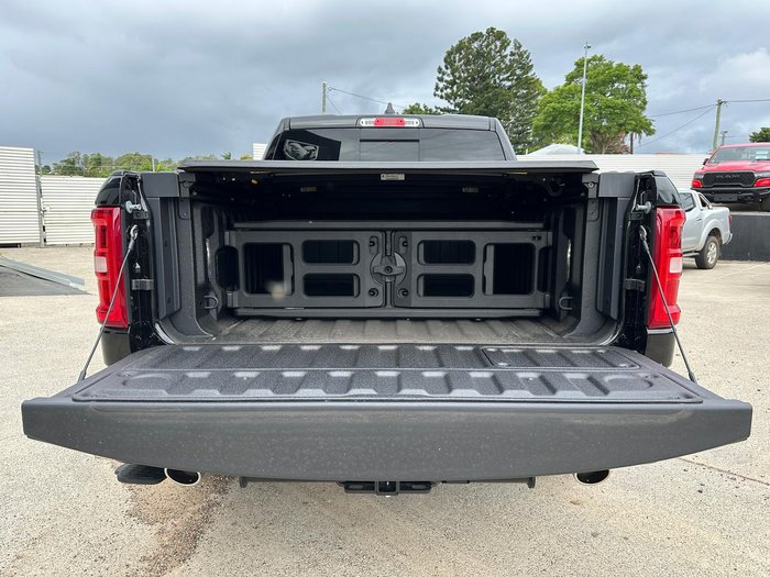 2024 RAM 1500 Laramie Sport Hurricane SO RamBox DT MY25 4X4 Dual Range Diamond Black