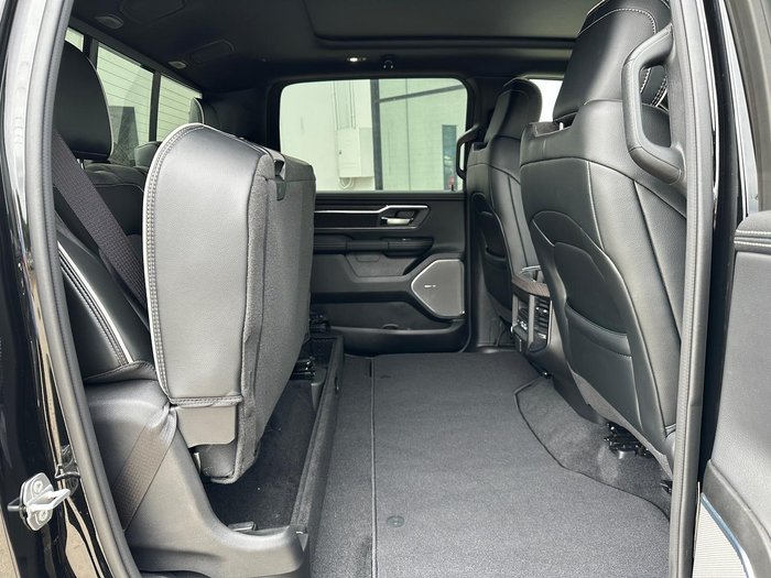 2024 RAM 1500 Laramie Sport Hurricane SO RamBox DT MY25 4X4 Dual Range Diamond Black