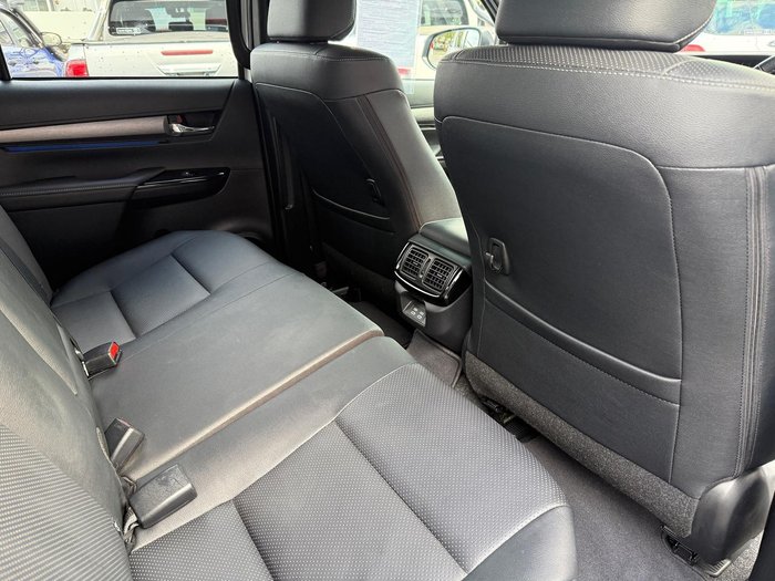 2024 Toyota Hilux Rogue 48V