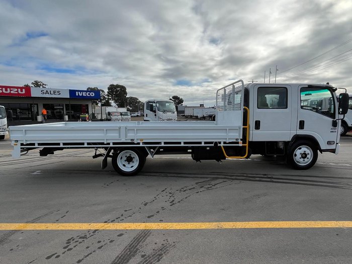2014 Isuzu Nqr450