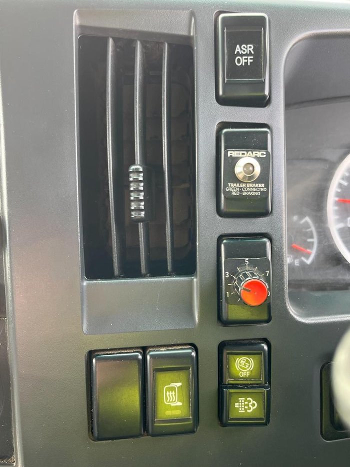 2014 Isuzu Nqr450