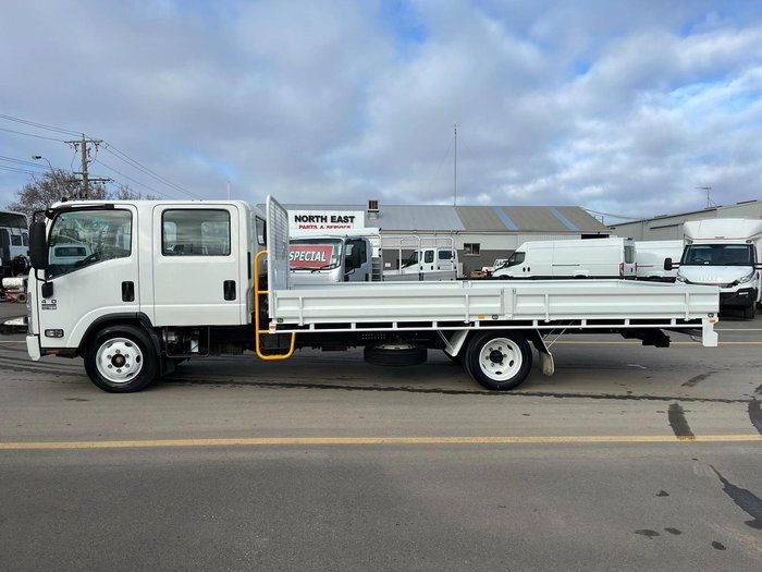 2014 Isuzu Nqr450