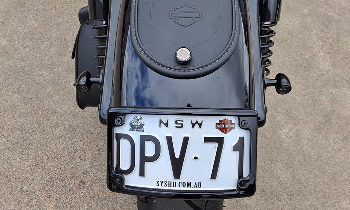 2012 Harley-Davidson Iron 883 (XL883N) Sportster Black