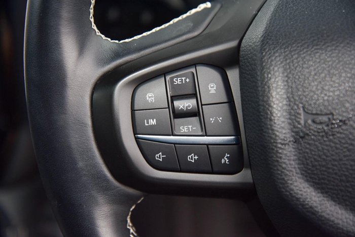 2023 Ford Everest Platinum
