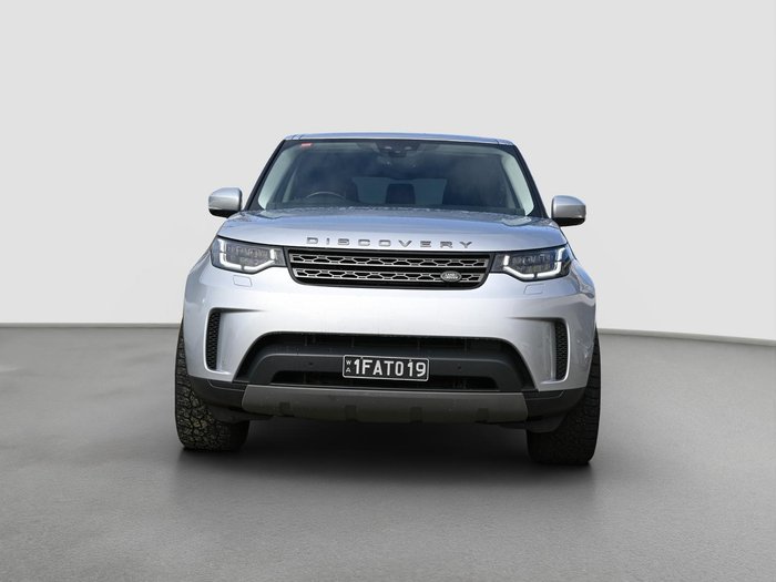 2017 Land Rover Discovery TD6 SE