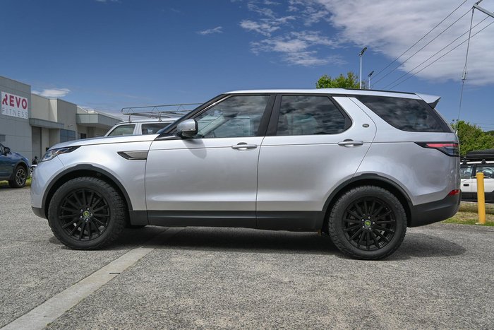 2017 Land Rover Discovery TD6 SE