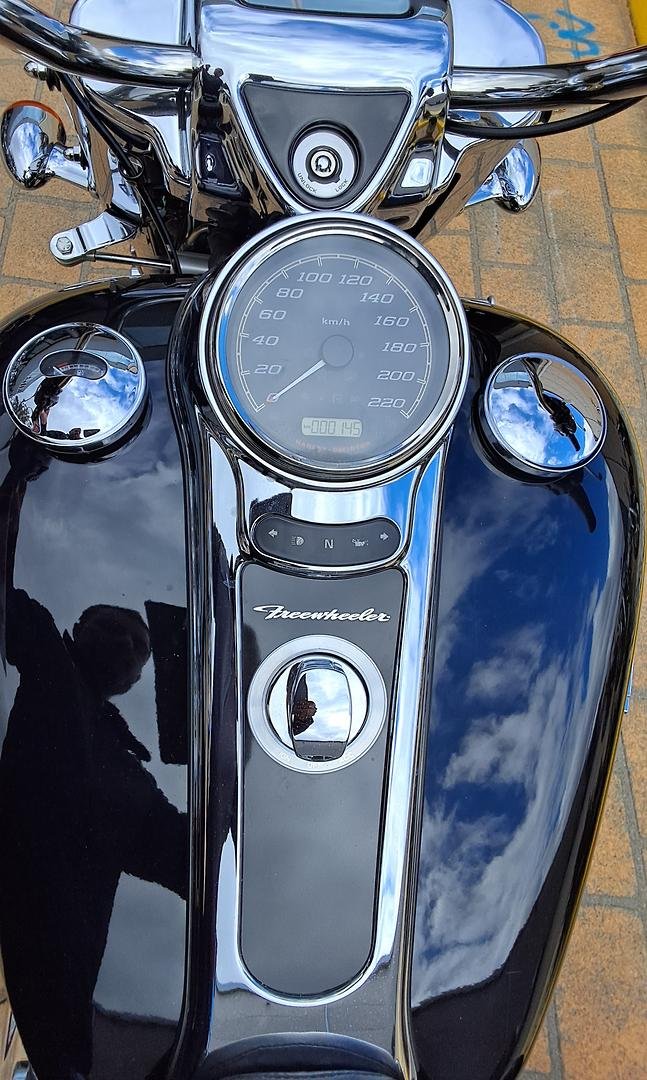 2020 Harley-Davidson Freewheeler 114 (FLRT) Freewheeler Black