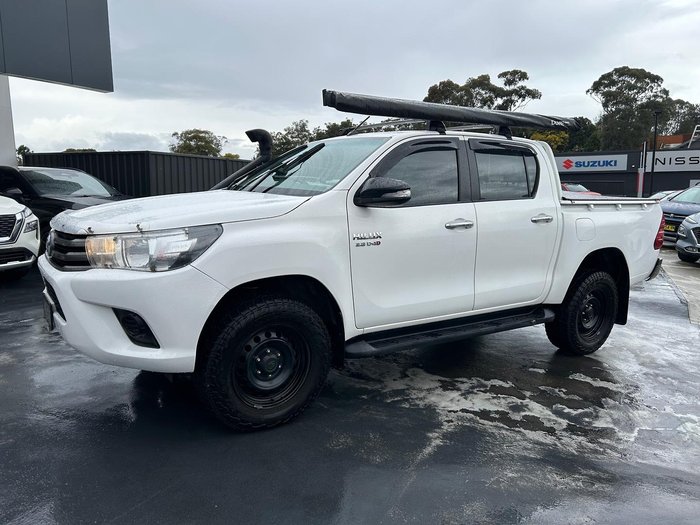 2016 Toyota Hilux SR