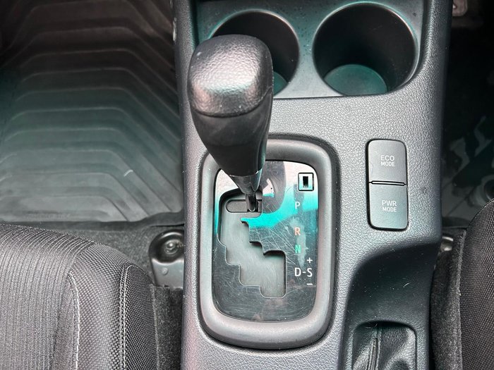 2016 Toyota Hilux SR