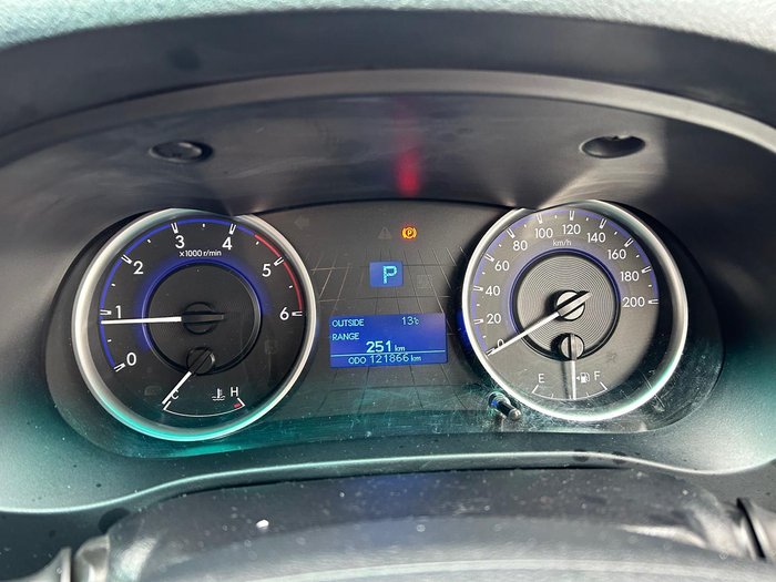 2016 Toyota Hilux SR