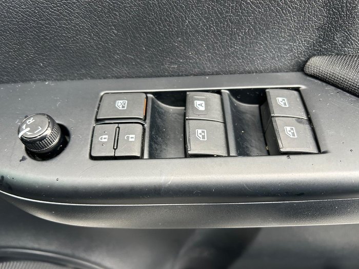 2016 Toyota Hilux SR