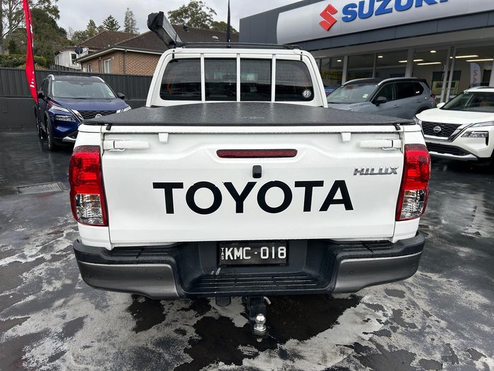 2016 Toyota Hilux SR