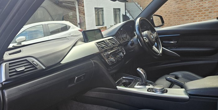 2015 BMW 3 Series 340i M Sport F30 LCI Black Sapphire