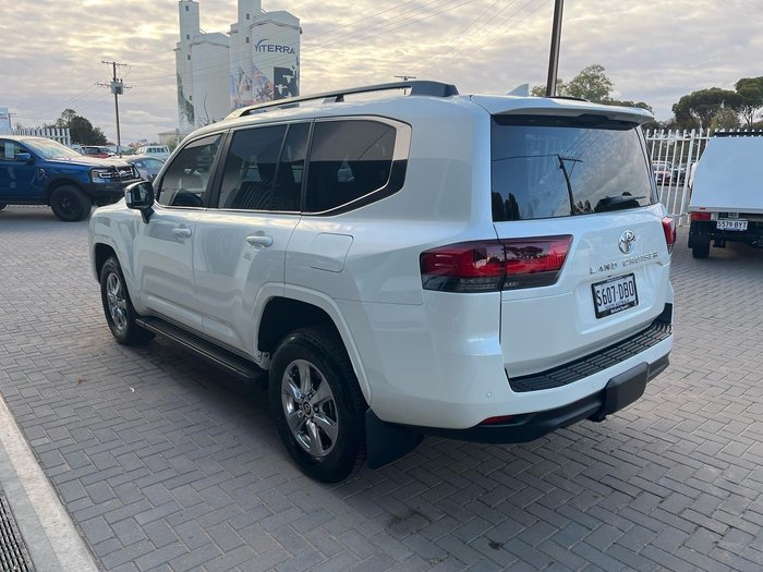 2024 Toyota Landcruiser VX FJA300R 4X4 Dual Range