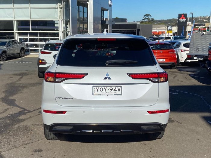 2024 Mitsubishi Outlander Black Edition