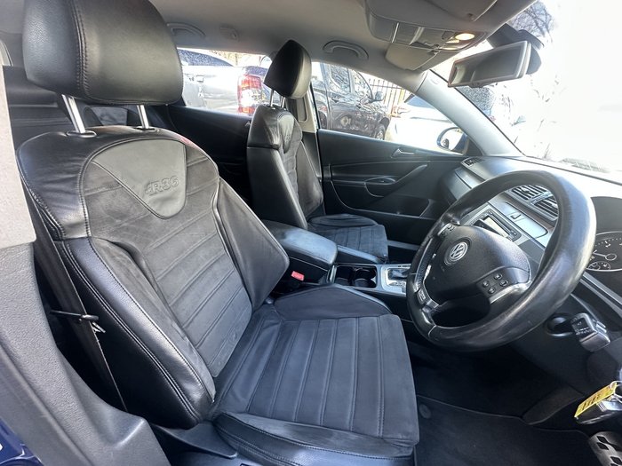2009 Volkswagen Passat R36