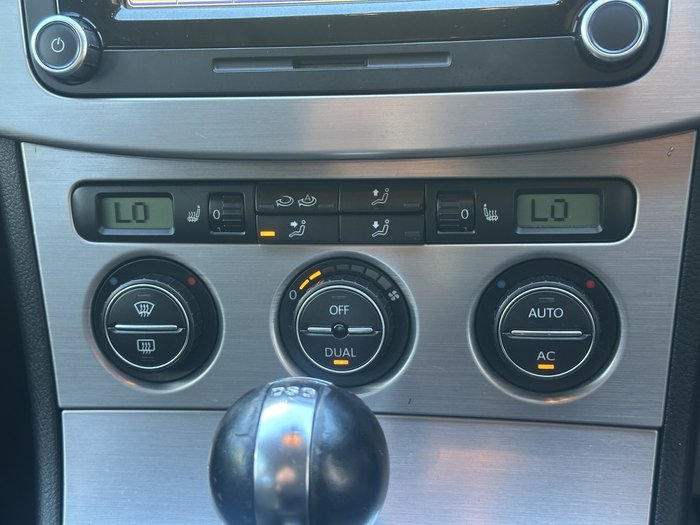 2009 Volkswagen Passat R36