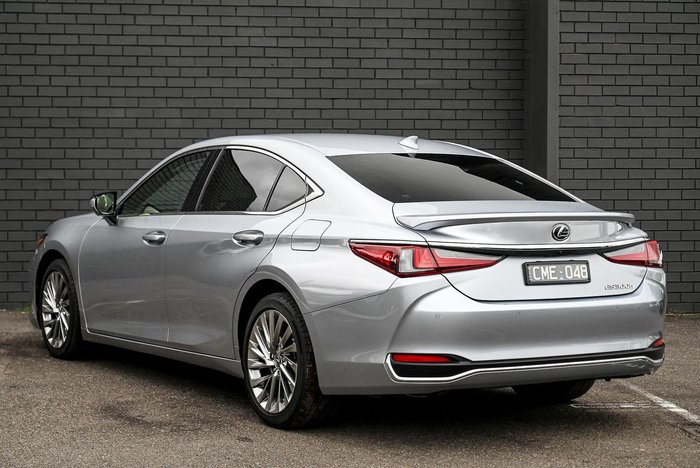 2023 Lexus ES 300h Sports Luxury