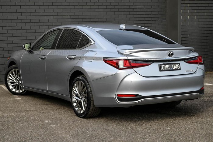 2023 Lexus ES 300h Sports Luxury